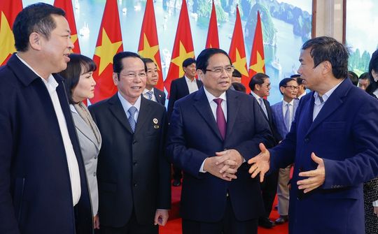 Khẩn trương xử lý ngay với tinh thần 5 rõ: Rõ người, rõ việc, rõ thời gian, rõ trách nhiệm, rõ kết quả