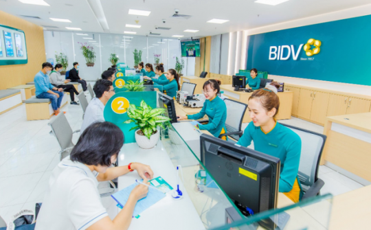 BIDV lần thứ 10 nhận giải Ngân hàng bán lẻ tốt nhất Việt Nam