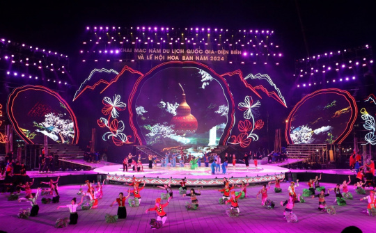 Ban Flower Festival 2025 - A unique cultural and tourist destination in Dien Bien
