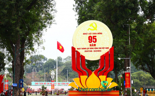Truyền thông, chuyên gia nước ngoài nói về vai trò Đảng Cộng sản Việt Nam