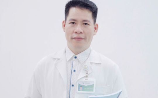 ThS.BS. Ngô Chiến Thuật: Màu áo blouse bên thềm Xuân
