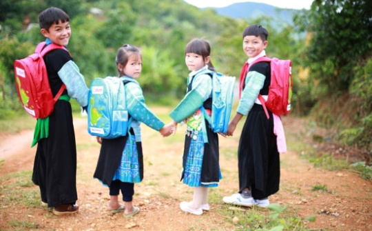 Chính sách cho trẻ em nhà trẻ, học sinh, học viên ở vùng đồng bào dân tộc thiểu số và miền núi