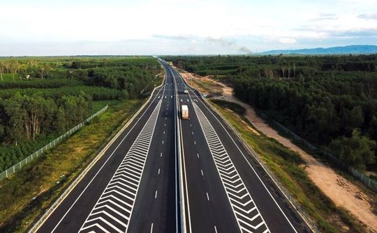 Quyết tâm hoàn thành 3.000 km đường bộ cao tốc theo đúng lộ trình