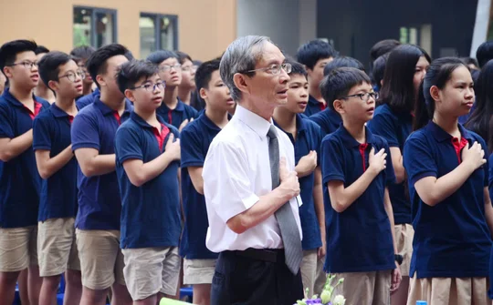 Nhà giáo Nguyễn Xuân Khang: Chân dung “Ông nội” đáng kính của bao thế hệ học trò