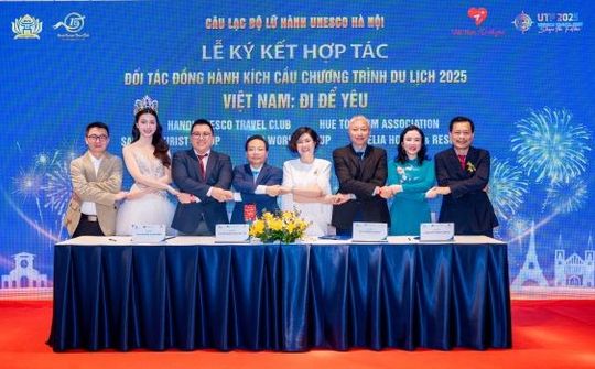 Sun World cùng CLB lữ hành UNESCO Hà Nội trong hành trình 'Việt Nam – đi để yêu'