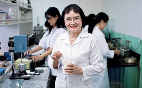PGS.TS. Nguyễn Thị Hòe: Nữ doanh nhân ngành sơn và khát vọng về một Việt Nam hùng cường