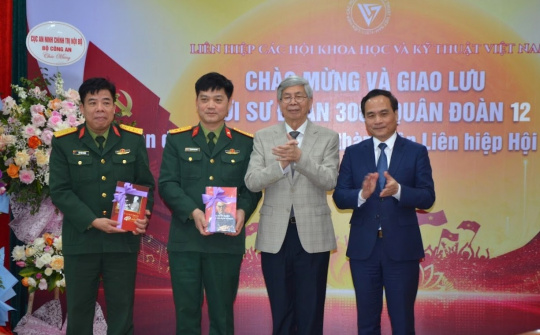 Liên hiệp Hội Việt Nam kỷ niệm 42 năm ngày thành lập và giao lưu với Sư đoàn 308