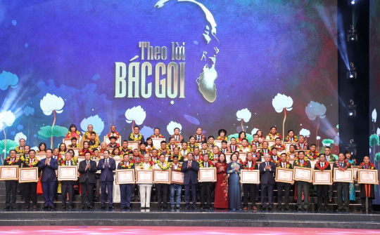 Công tác phát hiện, bồi dưỡng, tổng kết và nhân rộng điển hình tiên tiến trong các phong trào thi đua của Mặt trận Tổ quốc Việt Nam