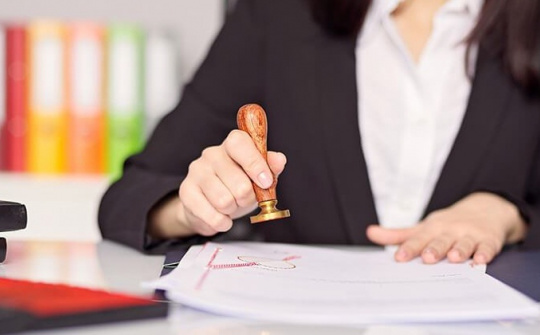 Không yêu cầu công dân phải xuất trình giấy tờ, phải sao y, công chứng