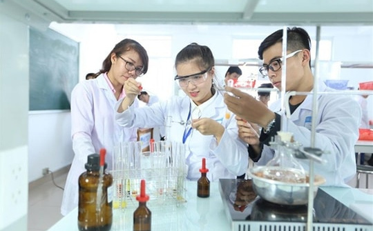 Xây dựng cơ chế, chính sách đặc thù, đột phá để thu hút, trọng dụng nhân tài KH&CN
