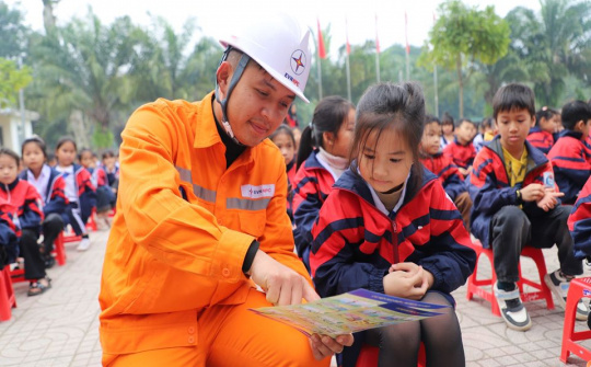 EVNNPC cung ứng điện an toàn, ổn định phục vụ  phát triển KTXH 2025