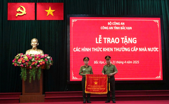 Công an tỉnh Bắc Kạn khen thưởng cấp Nhà nước cho tập thể và cá nhân tiêu biểu