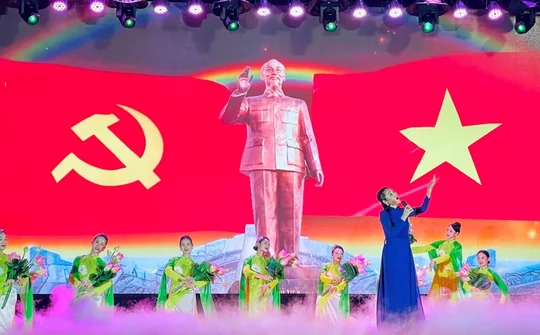 Fifty years of reunification – Building a strong, prosperous Vietnam for future