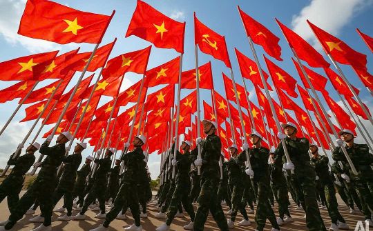 Thực hiện sứ mệnh lịch sử của giai cấp công nhân Việt Nam thời kỳ đổi mới