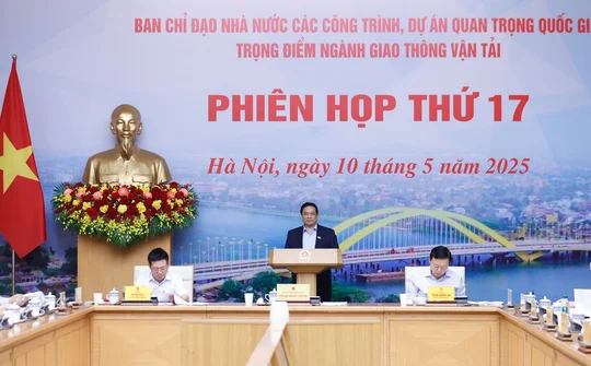 Nỗ lực hơn nữa, quyết tâm không đổi mục tiêu với các dự án trọng điểm GTVT