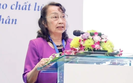 PGS.TS.Hoàng Thị Bích Ngọc: Những đóng góp mẫu mực và đáng quý