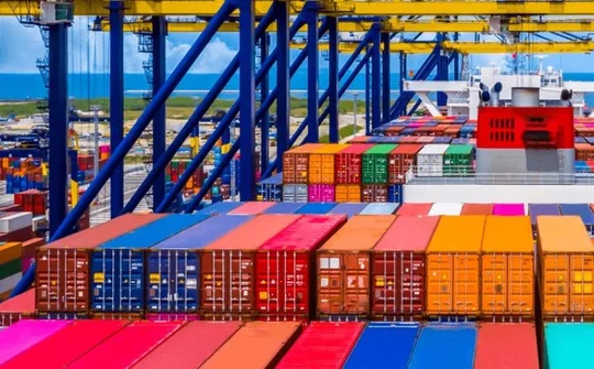 Tăng cường công tác chống buôn lậu, gian lận thương mại và hàng giả trong tình hình mới