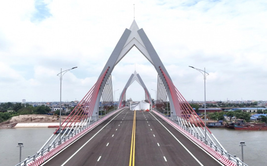 Nam Định: Cầu Thiên Trường chính thức nối nhịp đôi bờ