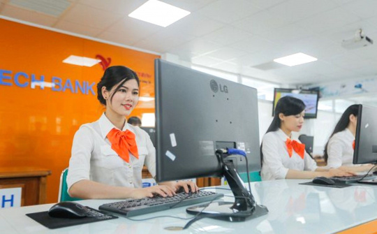 Đẩy mạnh phân quyền 2 cấp trong lĩnh vực tài chính, ngân hàng