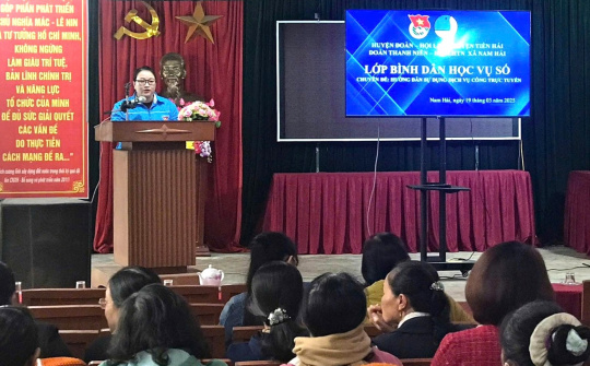 Thái Bình: Sức trẻ thắp lửa phong trào “Bình dân học vụ số”