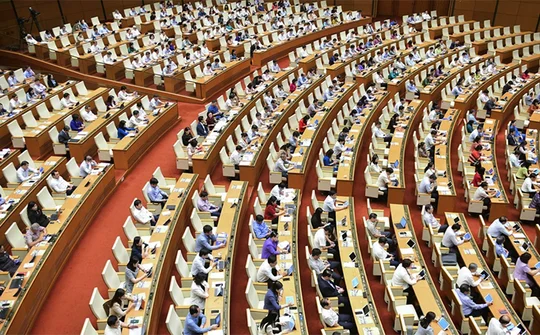 Sửa đổi Hiến pháp được thông qua: Cấp huyện không còn trong hệ thống hành chính
