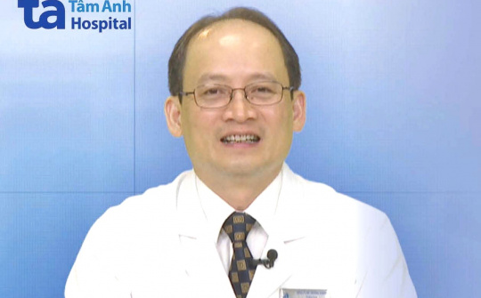 Thầy thuốc Ưu tú. TS.BS.Vũ Trường Khanh: Tận hiến với nghề trong tình yêu thương con người