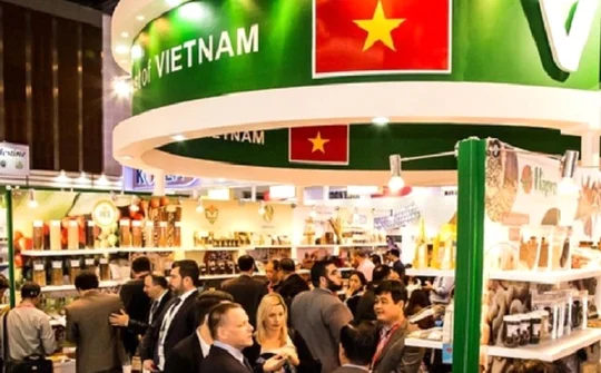 Đẩy mạnh thực hiện các giải pháp xúc tiến thương mại trong và ngoài nước