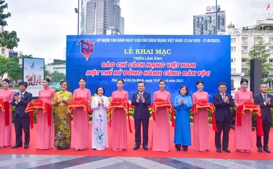TPHCM: Khai mạc triển lãm ảnh đặc sắc “Báo chí cách mạng Việt Nam – Một thế kỷ đồng hành cùng dân tộc”