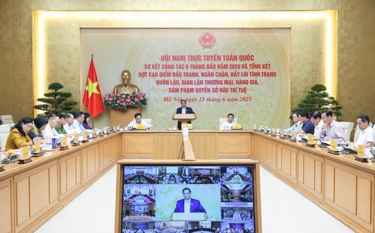 Không khoan nhượng, quét sạch nạn thuốc giả, thực phẩm giả