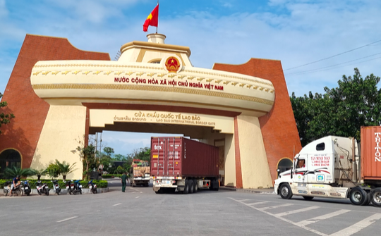 Việt Nam – Lào triển khai biểu thuế ưu đãi đặc biệt giai đoạn mới
