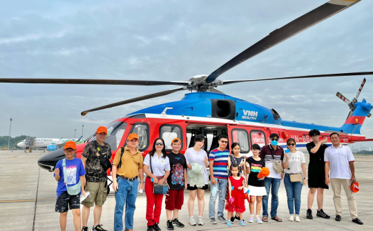 TPHCM: Đề xuất khôi phục tour trực thăng ngắm cảnh từ trên cao