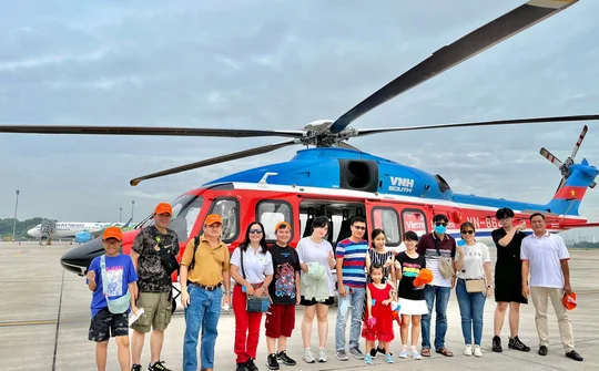 TPHCM: Đề xuất khôi phục tour trực thăng ngắm cảnh từ trên cao