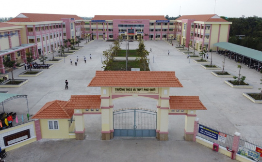 Vĩnh Long: Đẩy mạnh chuyển đổi số và nâng cao chất lượng giáo dục