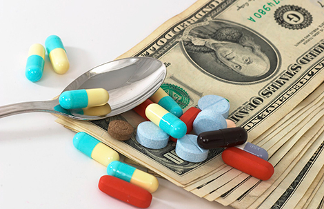 Không khoan nhượng, kiên quyết đấu tranh, quét sạch các loại tội phạm buôn bán thuốc giả, thực phẩm giả