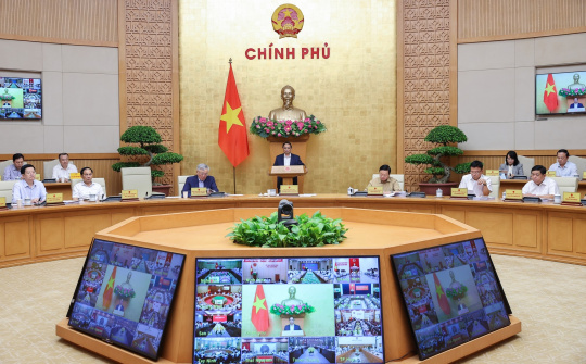 Kiên định mục tiêu, thực hiện '3 tăng tốc'