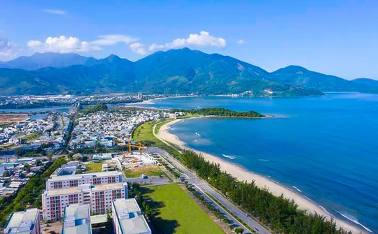 Đẩy nhanh tiến độ xây dựng hệ thống đường bộ ven biển