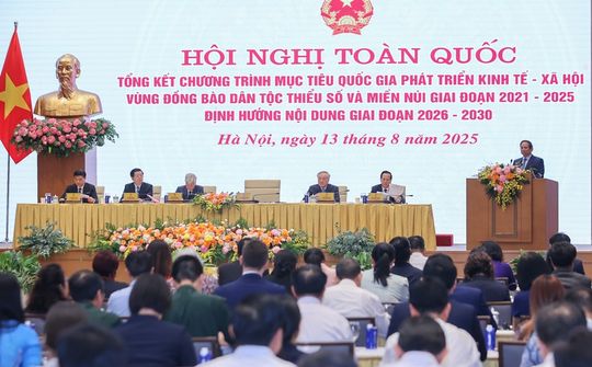 Phải có cơ chế, chính sách ưu tiên, hoàn thiện thể chế, bố trí nguồn lực tương xứng với đồng bào dân tộc thiểu số và miền núi