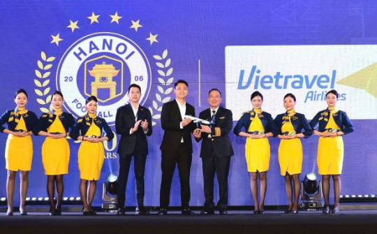 Vietravel Airlines đồng hành cùng Hà Nội FC viết tiếp giấc mơ 20 năm
