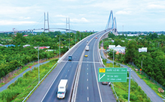 Thông tuyến cao tốc từ Cao Bằng tới Cà Mau và trên 1.700 km đường bộ ven biển trong năm 2025