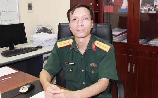 Đại tá, PGS.TS.NGƯT.Trần Văn Khoa: Người thầy áo lính luôn hết lòng với học trò