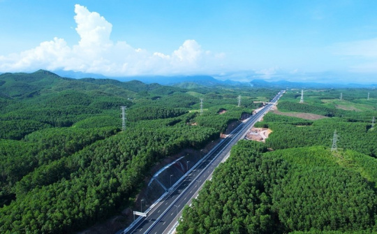 Thi đua hoàn thành 3.000km đường bộ cao tốc" vào dịp 19/12/2025