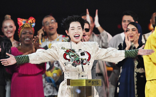 Thủ tướng chúc mừng ca sỹ Đức Phúc giành Quán quân Intervision 2025