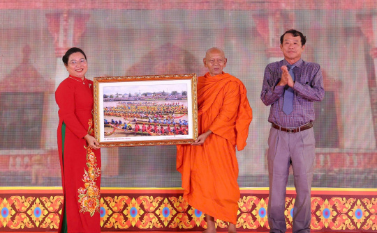 Cần Thơ mừng Lễ Sene Dolta 2025: Lan tỏa bản sắc, bồi đắp khối đại đoàn kết dân tộc