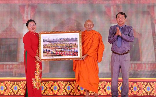 Cần Thơ mừng Lễ Sene Dolta 2025: Lan tỏa bản sắc, bồi đắp khối đại đoàn kết dân tộc
