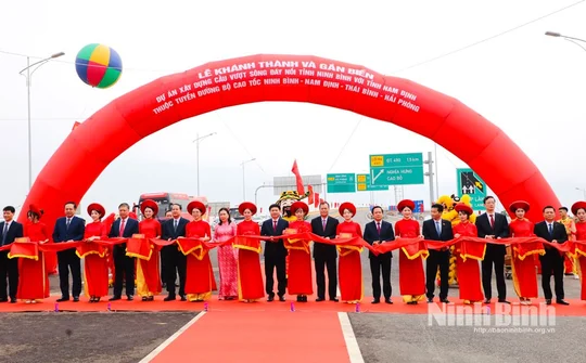 Khánh thành, gắn biển các dự án giao thông trọng điểm – Bước tiến mới trong phát triển hạ tầng Ninh Bình
