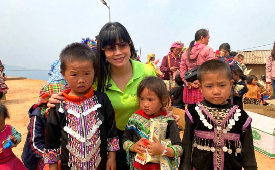 Nhà báo Thành Thị Thu Lương và hành trình 10 năm lan tỏa yêu thương