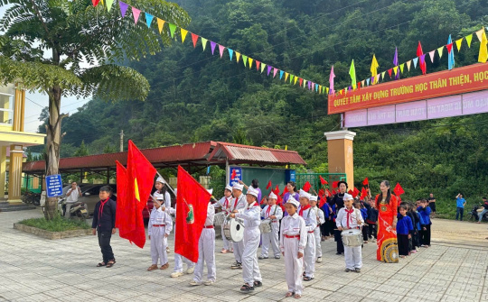 Tiếng trống khai giảng vùng biên cương năm học mới