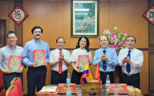 Vietnam Integration Magazine meets and works with the Embassy of the Republic of Colombia: Promoting media cooperation and strengthening the friendship between the two countries