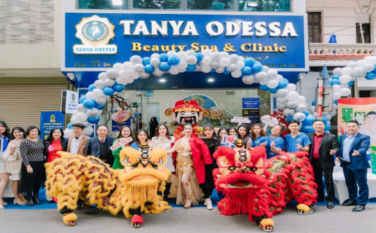 Nâng niu vẻ đẹp người phụ nữ Á Đông