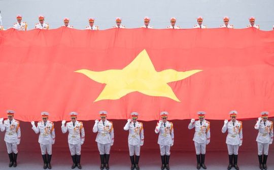 Concert pháo hoa quốc gia khiến người Hà Nội háo hức từ chiều